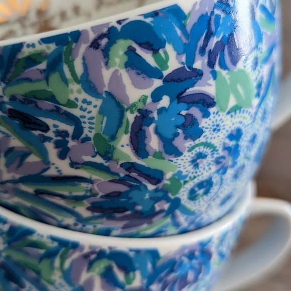 LILLY Pulitzer "High Maintenance" Set of 2 Ceramic Mugs - Picture 3 of 6
